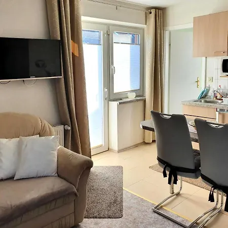 Apartment Reins *