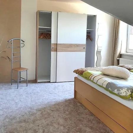 Reins Apartment *